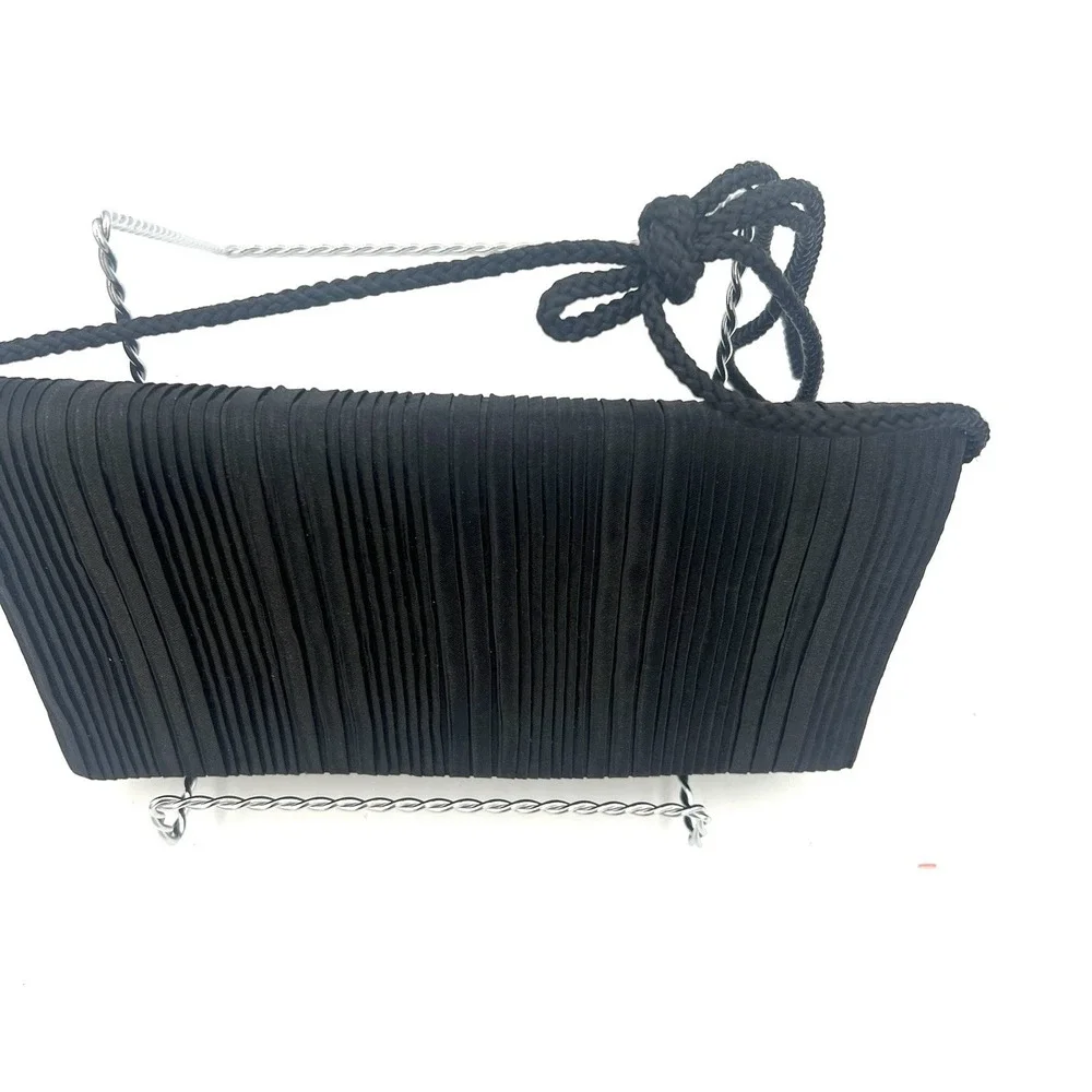 La Regale Black Ribbed Satin Polyester Evening‎ Purse